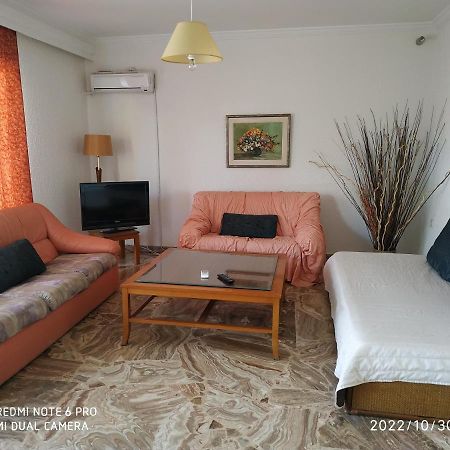 Avra Apartment Artemida  Ngoại thất bức ảnh