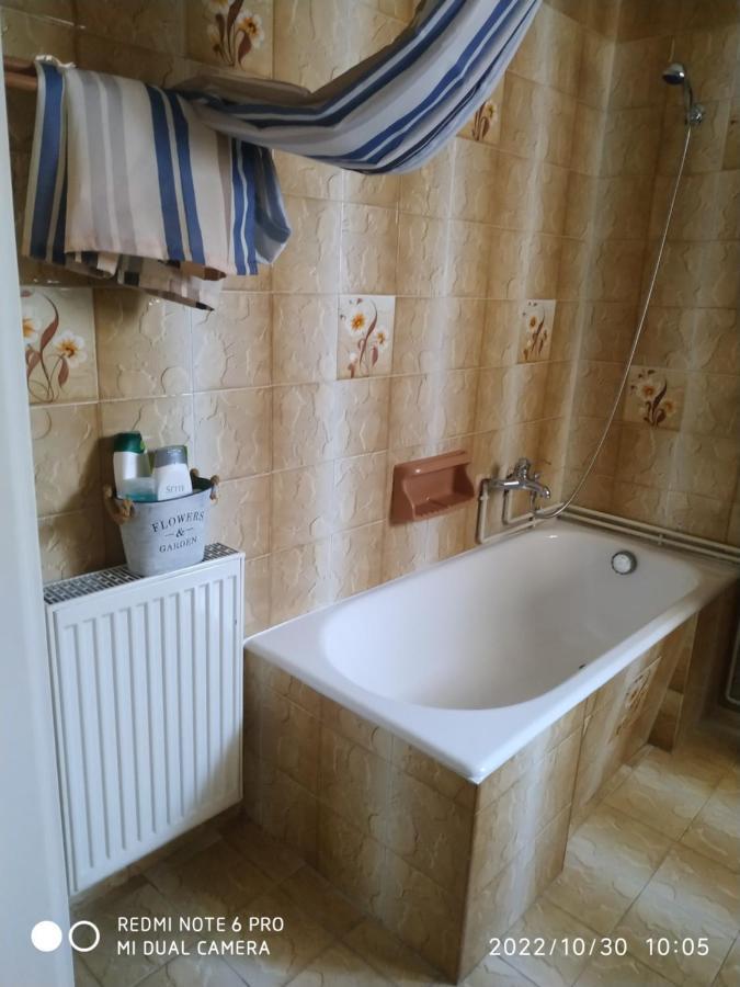 Avra Apartment Artemida  Ngoại thất bức ảnh