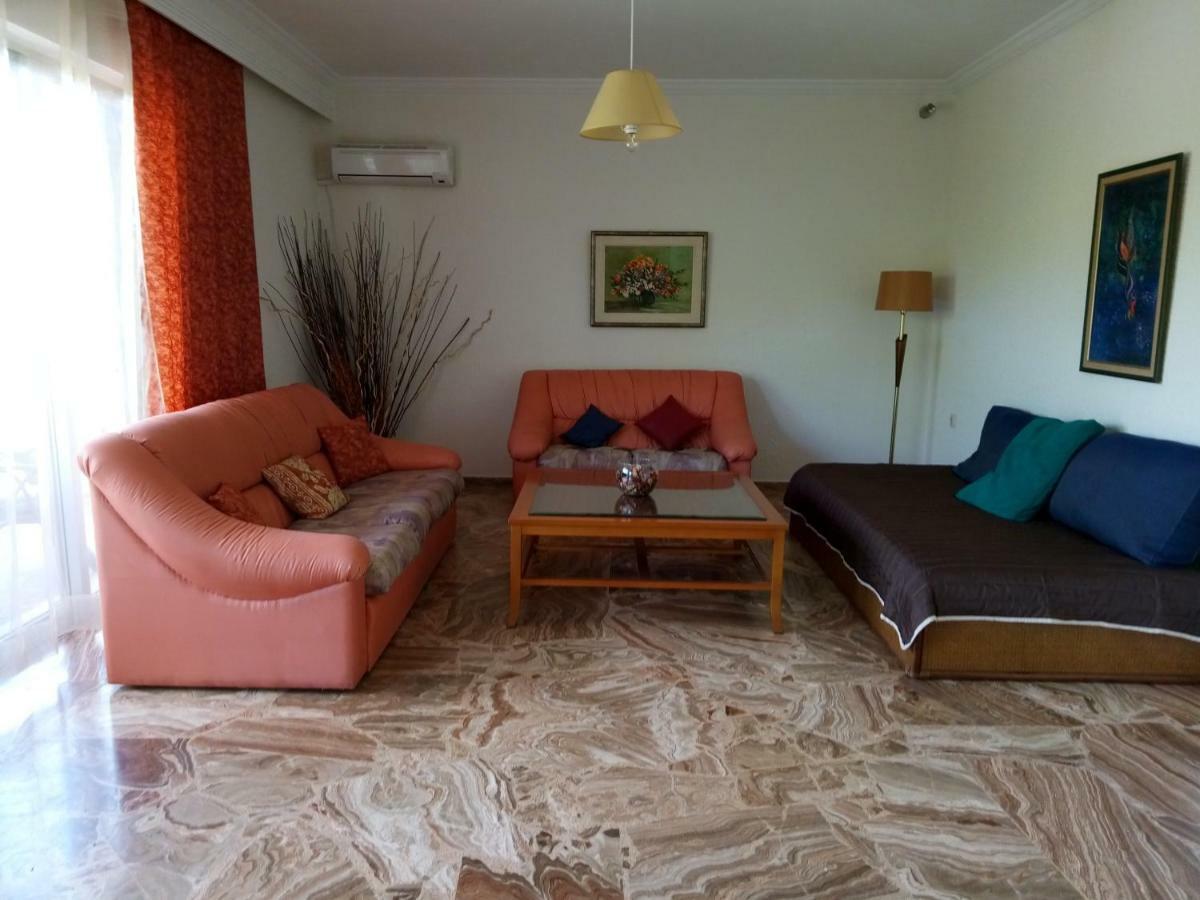 Avra Apartment Artemida  Ngoại thất bức ảnh